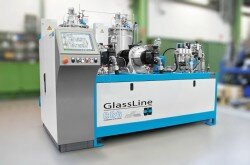 casting machine that has specifically been optimized for encapsulating vehicle windows